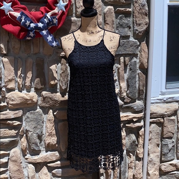 Monteau Dresses & Skirts - Monteau beautiful Black Dress!!